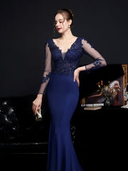 robe de soirée en dentelle à manches longues