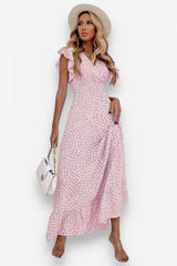 Robe taille haute à col en V et manches à volants