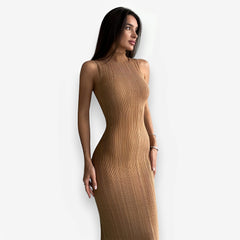 robe maxi moulante à col roulé en maille sans manches