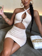 Robe à bretelles unie à décolleté en V profond 