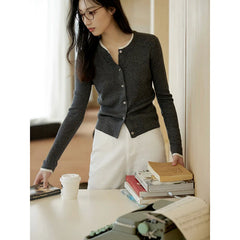 Gilet boutonné avec doublure blanche