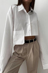 Chemise blanche courte à nombril apparent