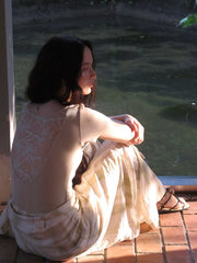 Blouse à dos brodé transparent