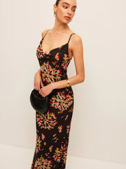 Robe longue imprimée à bretelles et manches courtes