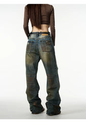 Jean en denim déchiré et usé