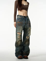 Jean en denim déchiré et usé