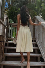 Robe d'été beige cache-cœur 