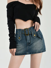 Mini-jupe en jean à boucle
