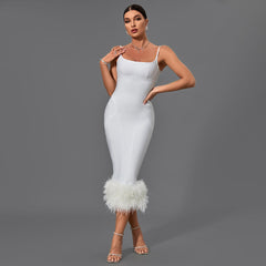 Robe bandage midi blanche à bretelles et plumes
