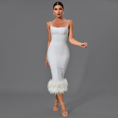 Robe bandage midi blanche à bretelles et plumes