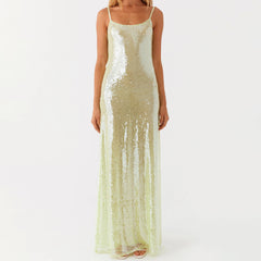 Robe longue moulante à paillettes et strass