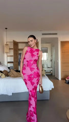 Robe longue rose brodée de fleurs