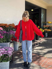 Cardigan rouge à col rond et manches longues boutonné