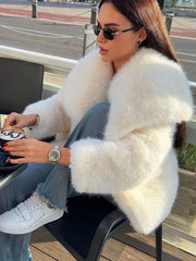 Manteau streetwear à revers en fourrure de renard duveteuse