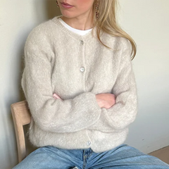 Gilet en maille bouffant à boutons ouverts sur le devant