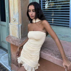 Robe de bal mini bustier plissée à volants