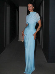 Robe longue plissée bleu châle en A