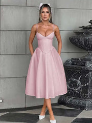 Robe midi trapèze à bretelles
