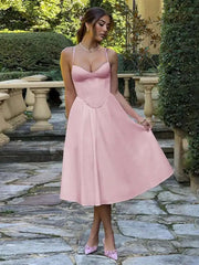 Robe midi trapèze à bretelles