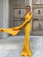 Robe maxi dos nu à bretelles et ruban satiné