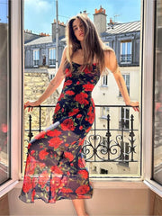 Robe moulante à bretelles spaghetti et imprimé floral
