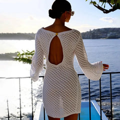 Robe de plage mini dos nu en maille ajourée