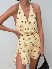 Robe mini en mousseline à pois et dos nu