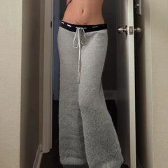 Pantalon évasé en maille à motif étoiles