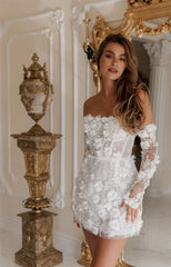 Robe de vacances bustier ornée d'appliqués de perles