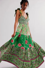 Robe bohème sans manches à bretelles froncées et imprimé floral, style bohème