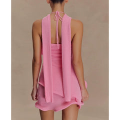 Robe moulante sans manches à col halter en dentelle