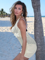 Robe de vacances dos nu à lacets et décolleté plongeant