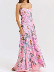 Robe trapèze fleurie à bretelles dos nu et col en V