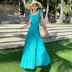 Robe bohème à manches papillon en dentelle et broderie florale
