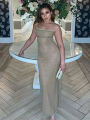 Robe midi moulante à bretelles pailletées