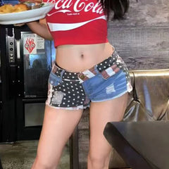 Short en jean rouge vintage classique