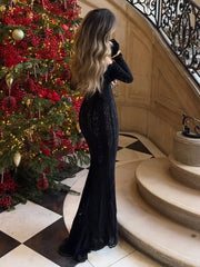 Robe asymétrique en dentelle à manches évasées et épaule dénudée
