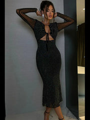 Robe midi transparente à sequins et manches longues