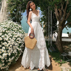 Robe bohème sans manches à décolleté en V profond et dentelle ajourée