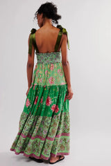 Robe bohème sans manches à bretelles froncées et imprimé floral, style bohème