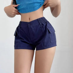 Short rayé en maille taille basse