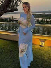Robe de vacances dos nu en maille transparente à lacets