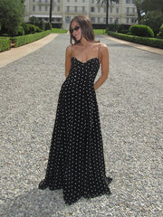 Robe longue plissée à bretelles fines