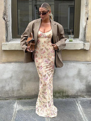 Robe longue à bretelles et fente florale décolletée