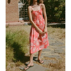 Robe de vacances midi à bretelles fines et à lacets fleuries