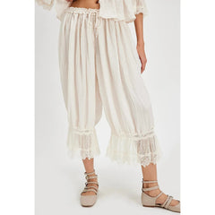 Pantalon lanterne patchwork en dentelle