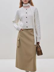 Gilet court en maille à fleurs torsadées