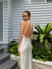 Robe longue bandage en satin à poitrine cache-cœur