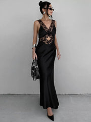 Robe longue de soirée moulante en dentelle à décolleté plongeant