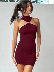 Robe mini à col roulé et épaules dénudées en métal